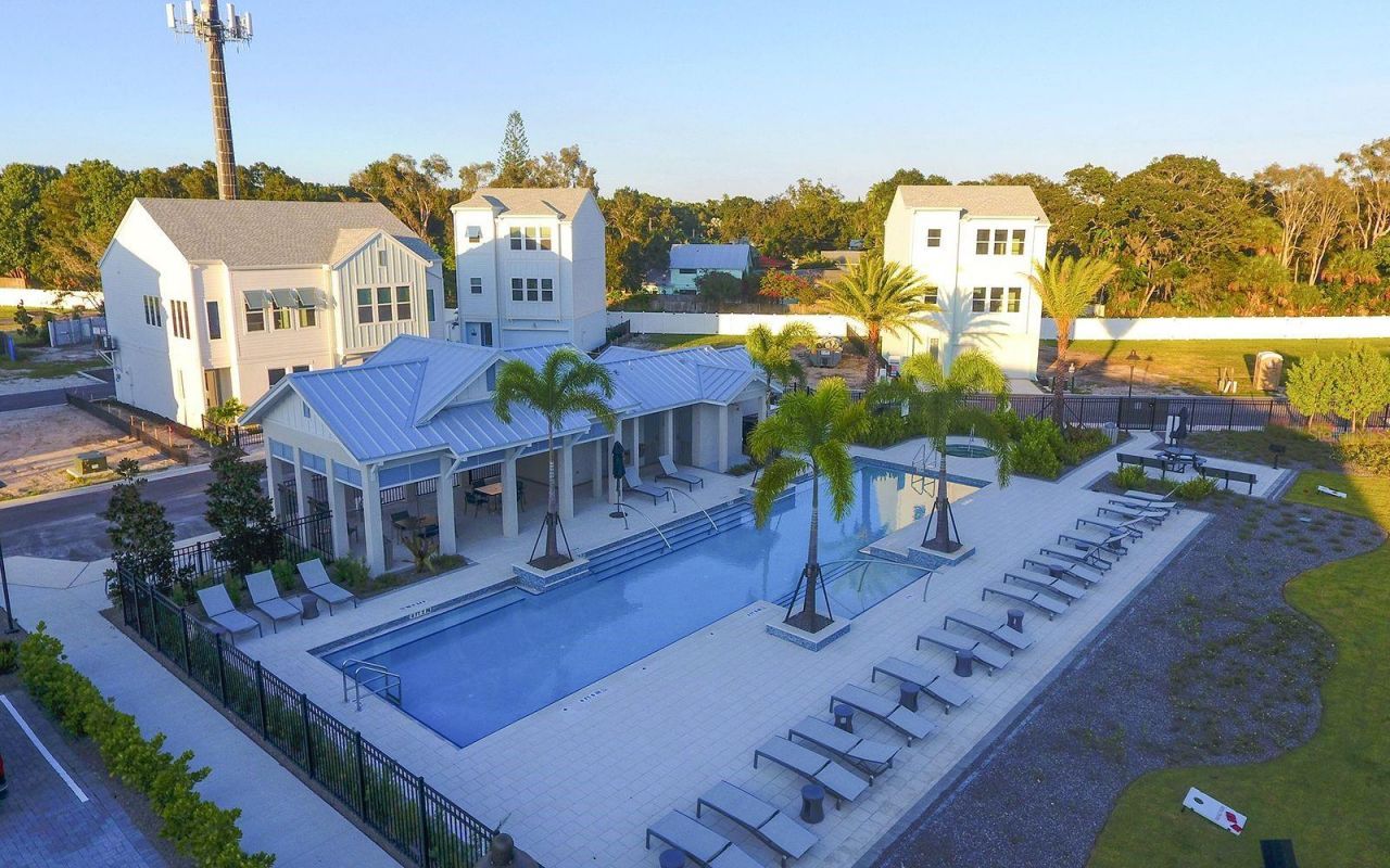 2300 Lindstrom Street , Sarasota, FL 34237 Photo
