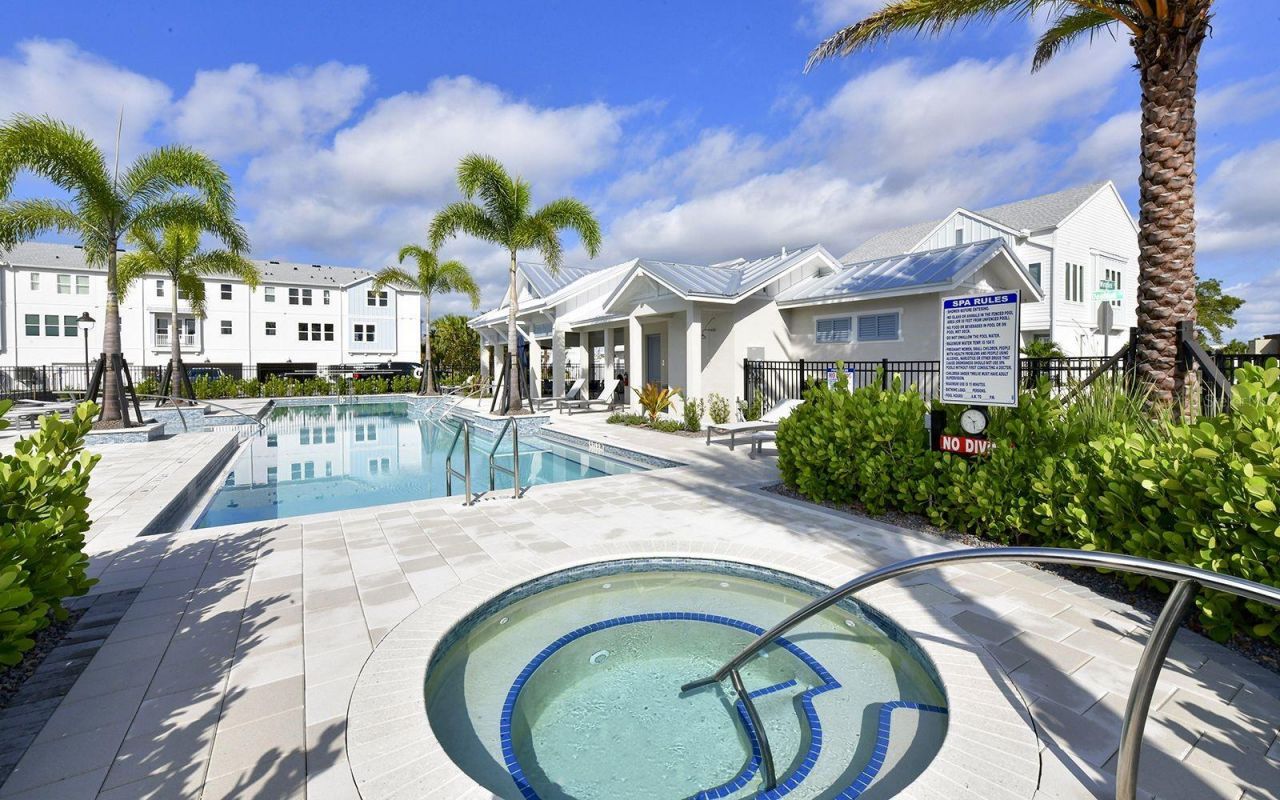 2300 Lindstrom Street , Sarasota, FL 34237 Photo