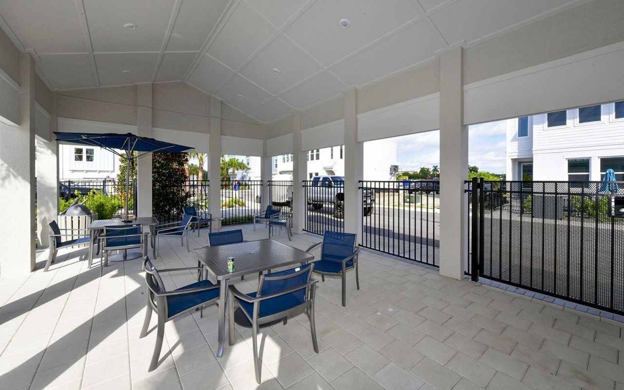 2300 Lindstrom Street , Sarasota, FL 34237 Photo