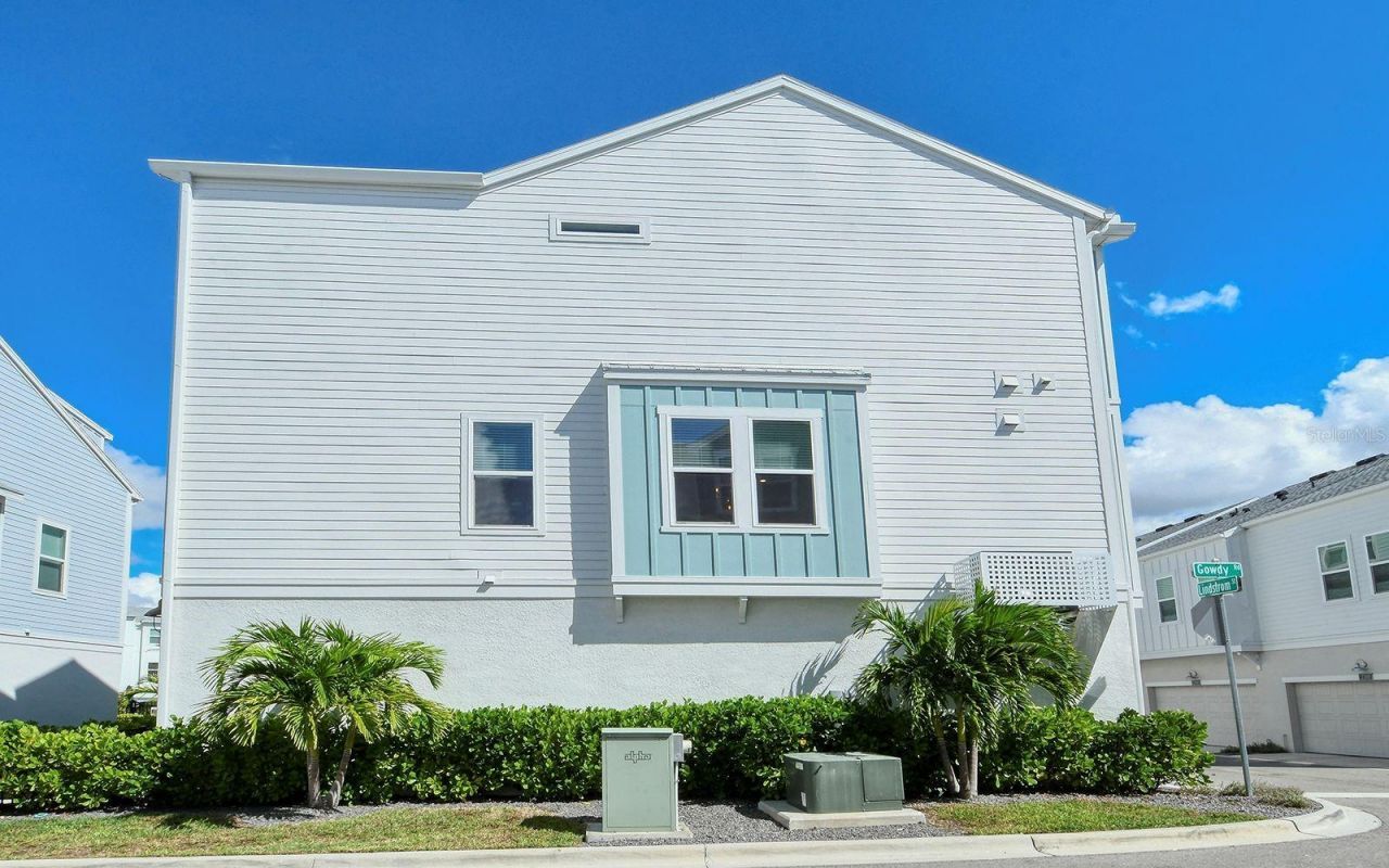 2300 Lindstrom Street , Sarasota, FL 34237 Photo