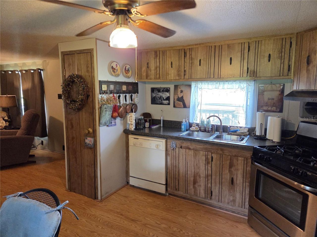 2450 SE 190th Terrace , Morriston, FL 32668 Photo
