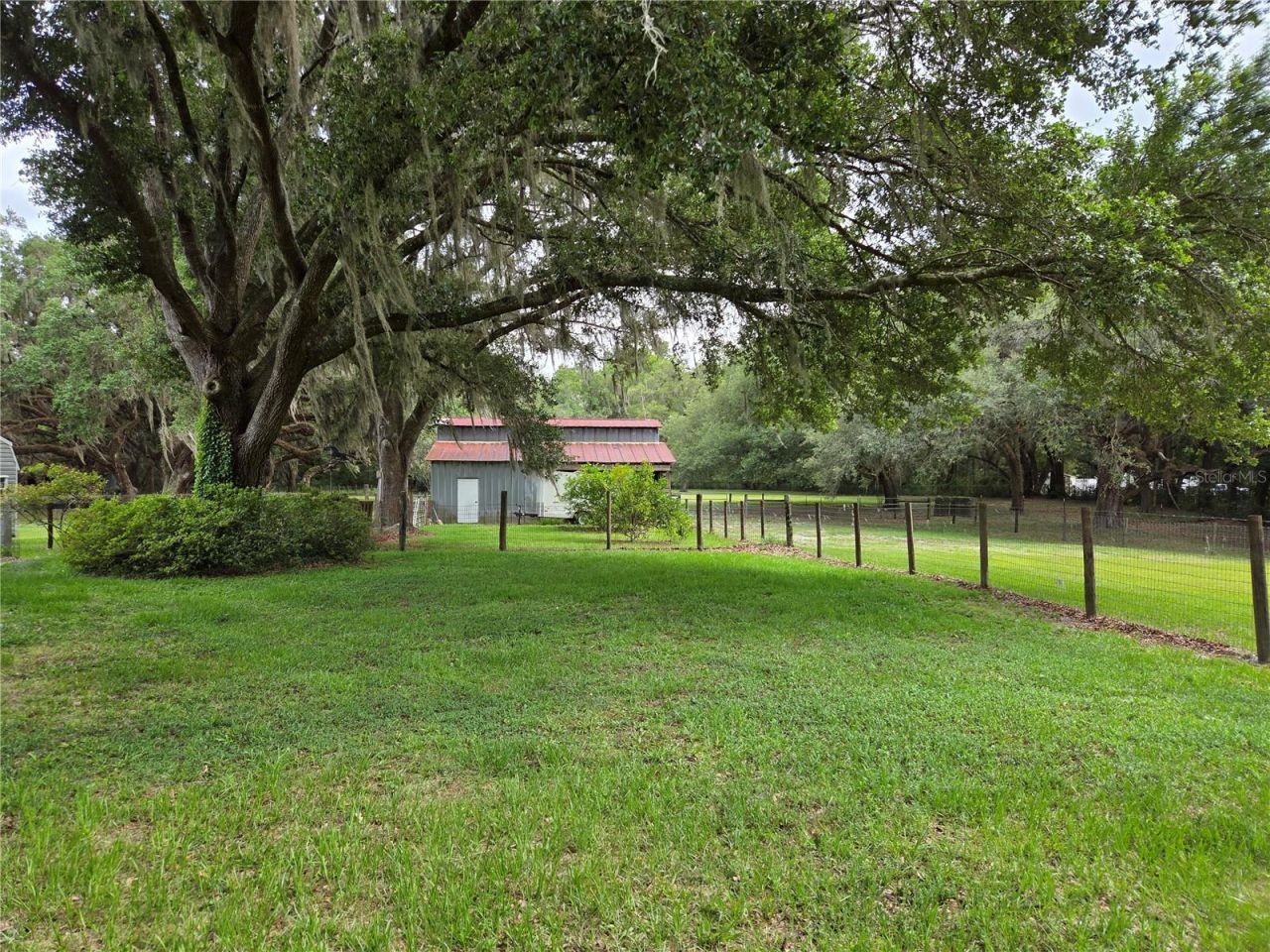 2450 SE 190th Terrace , Morriston, FL 32668 Photo