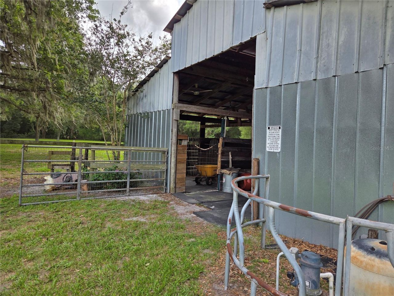 2450 SE 190th Terrace , Morriston, FL 32668 Photo