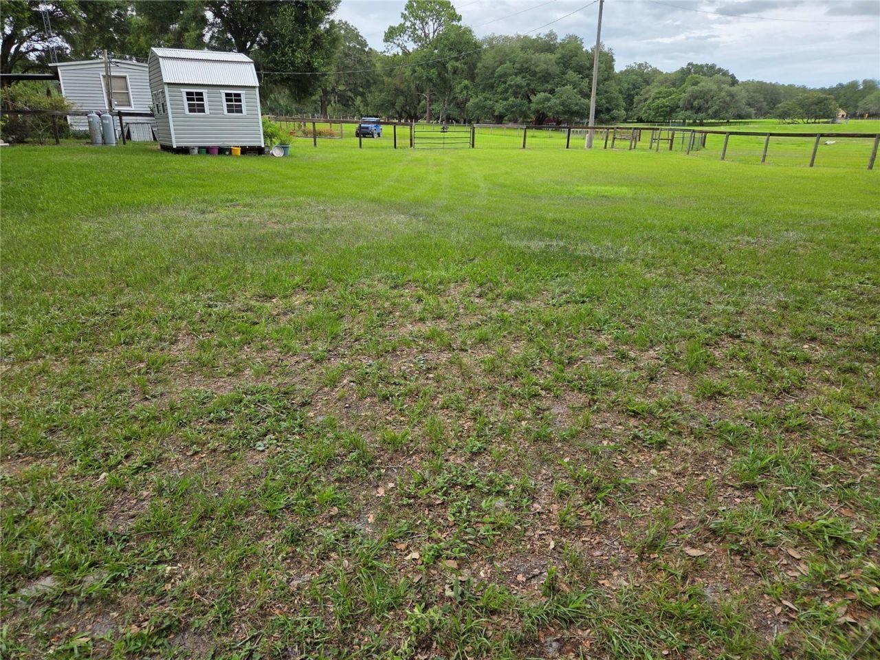 2450 SE 190th Terrace , Morriston, FL 32668 Photo