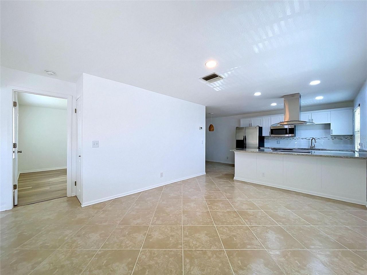 3212 38th Way S, Unit E, Saint Petersburg, FL 33711 Photo