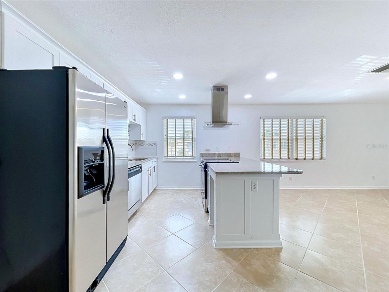 3212 38th Way S, Unit E, Saint Petersburg, FL 33711 Photo