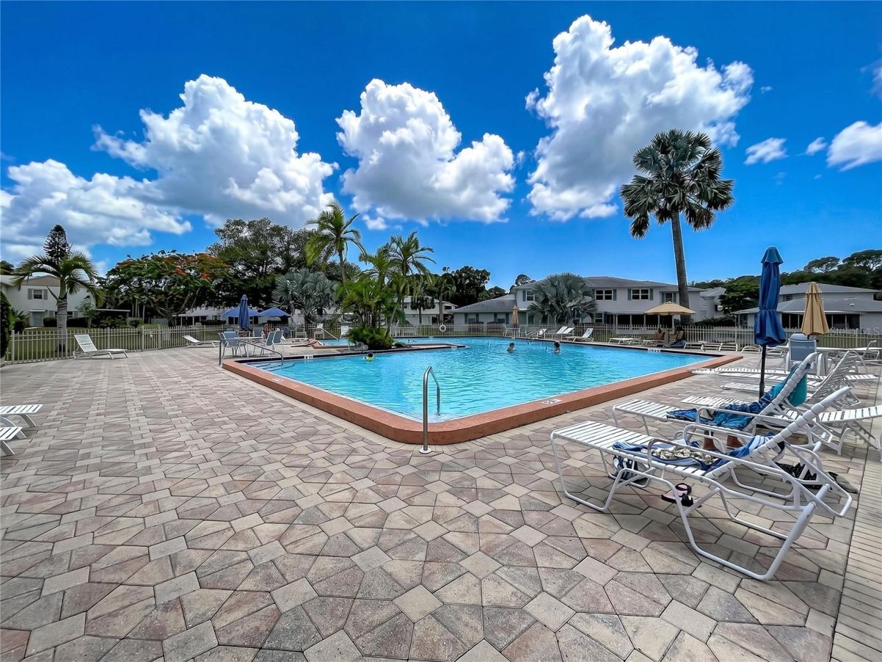 3212 38th Way S, Unit E, Saint Petersburg, FL 33711 Photo