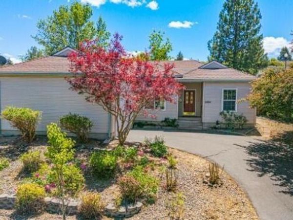 2054 California Avenue, Klamath Falls, OR 97601