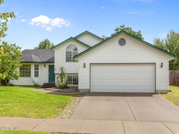 7312 W Macaw LN , Rathdrum, ID 83858