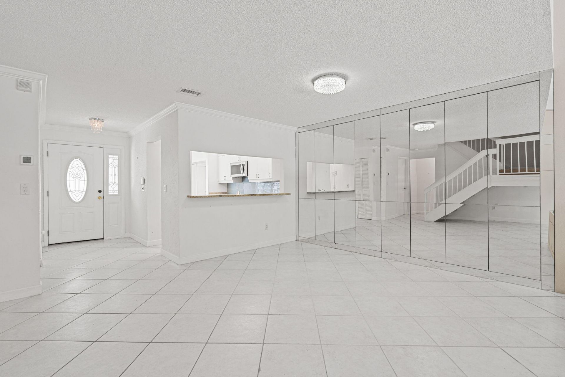 4825 NW 98th Place, Doral, FL 33178 Photo
