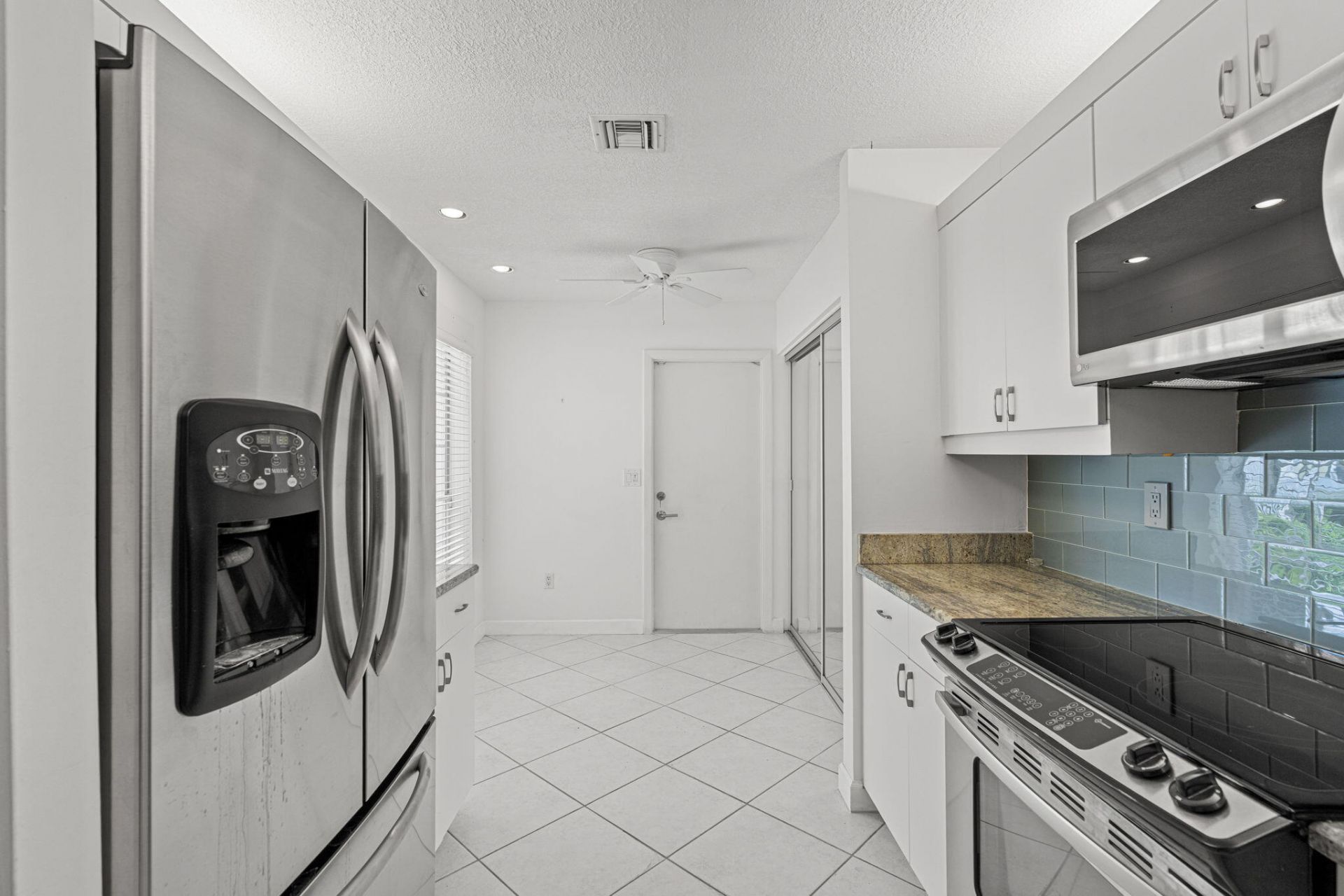 4825 NW 98th Place, Doral, FL 33178 Photo