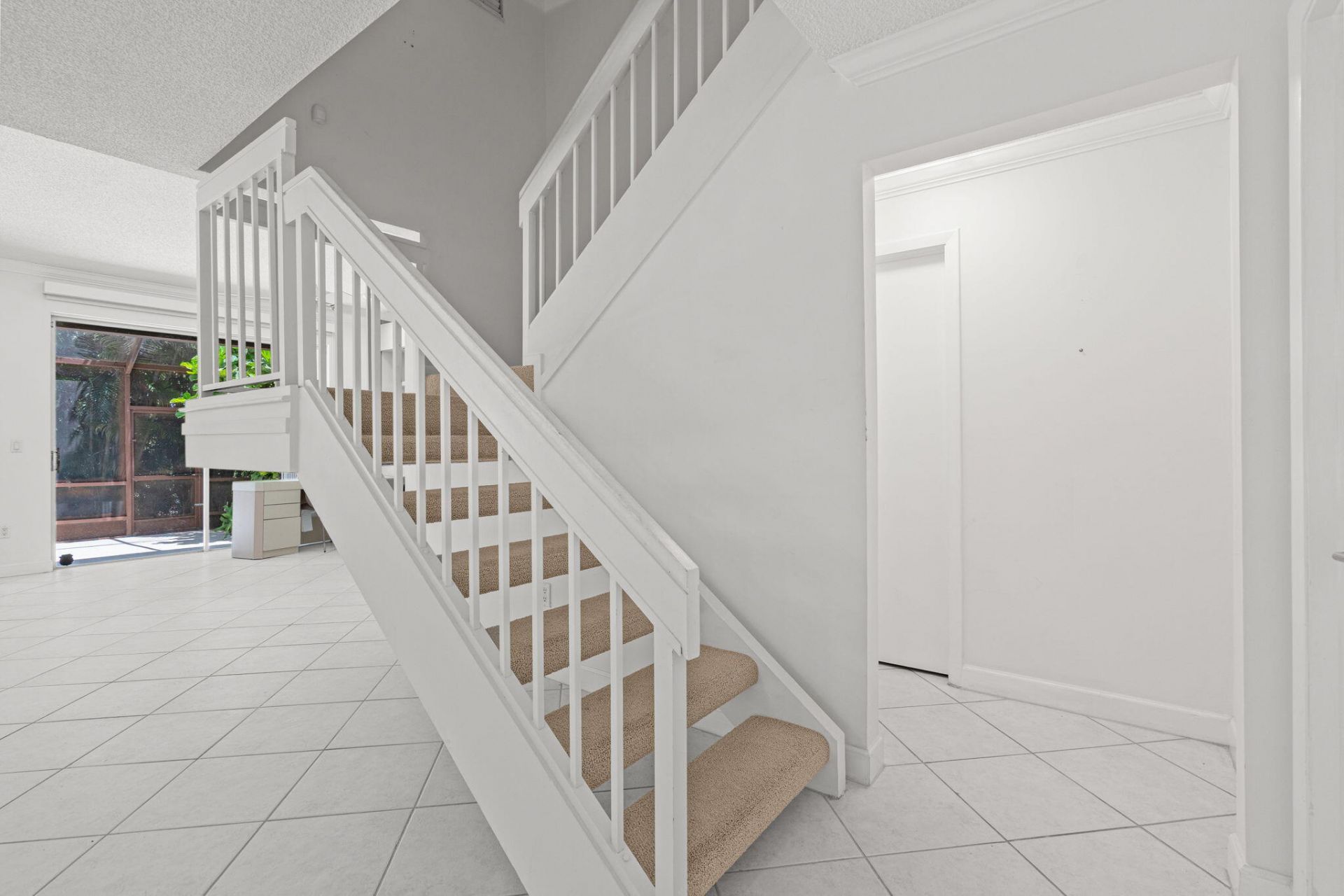 4825 NW 98th Place, Doral, FL 33178 Photo