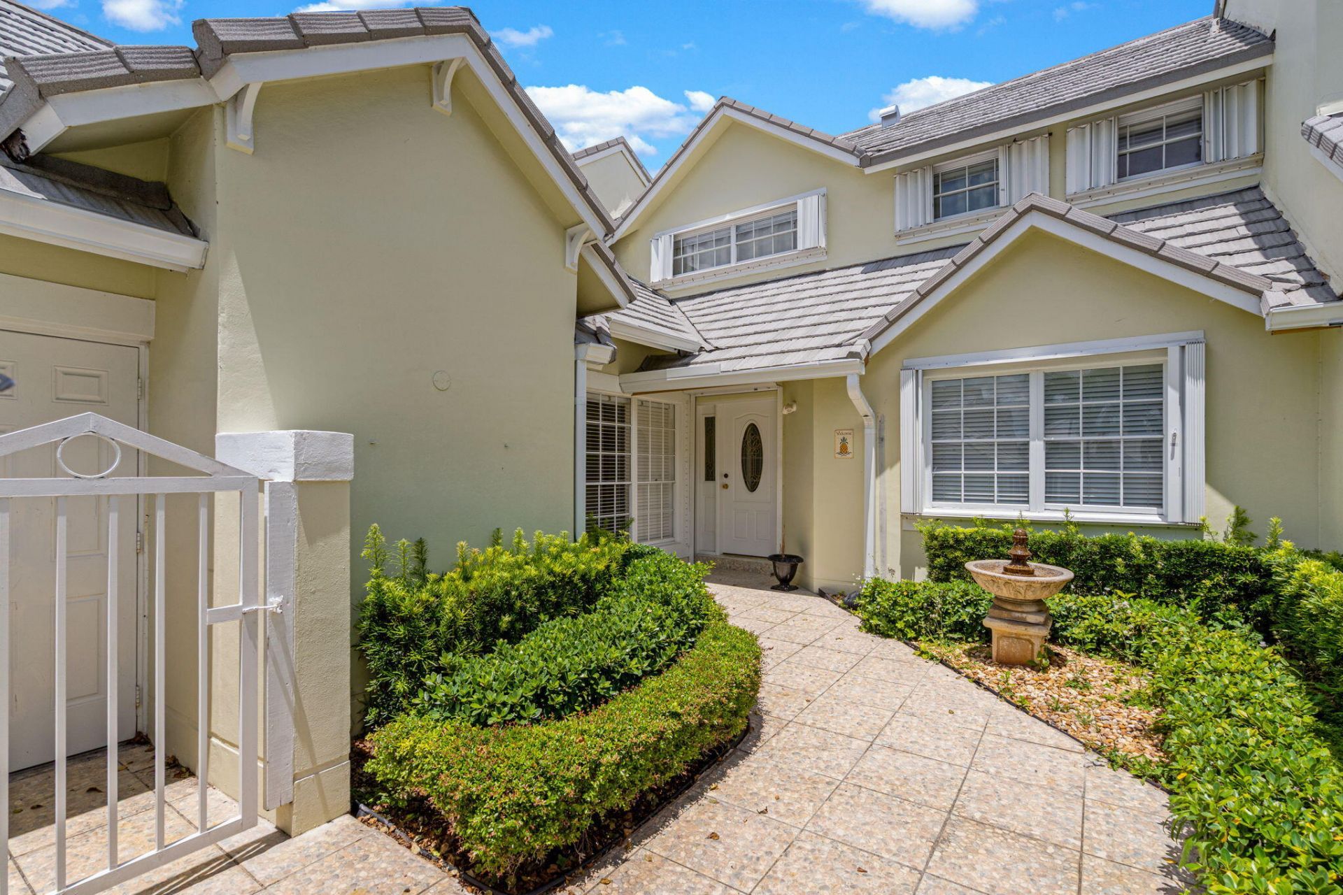 4825 NW 98th Place, Doral, FL 33178 Photo
