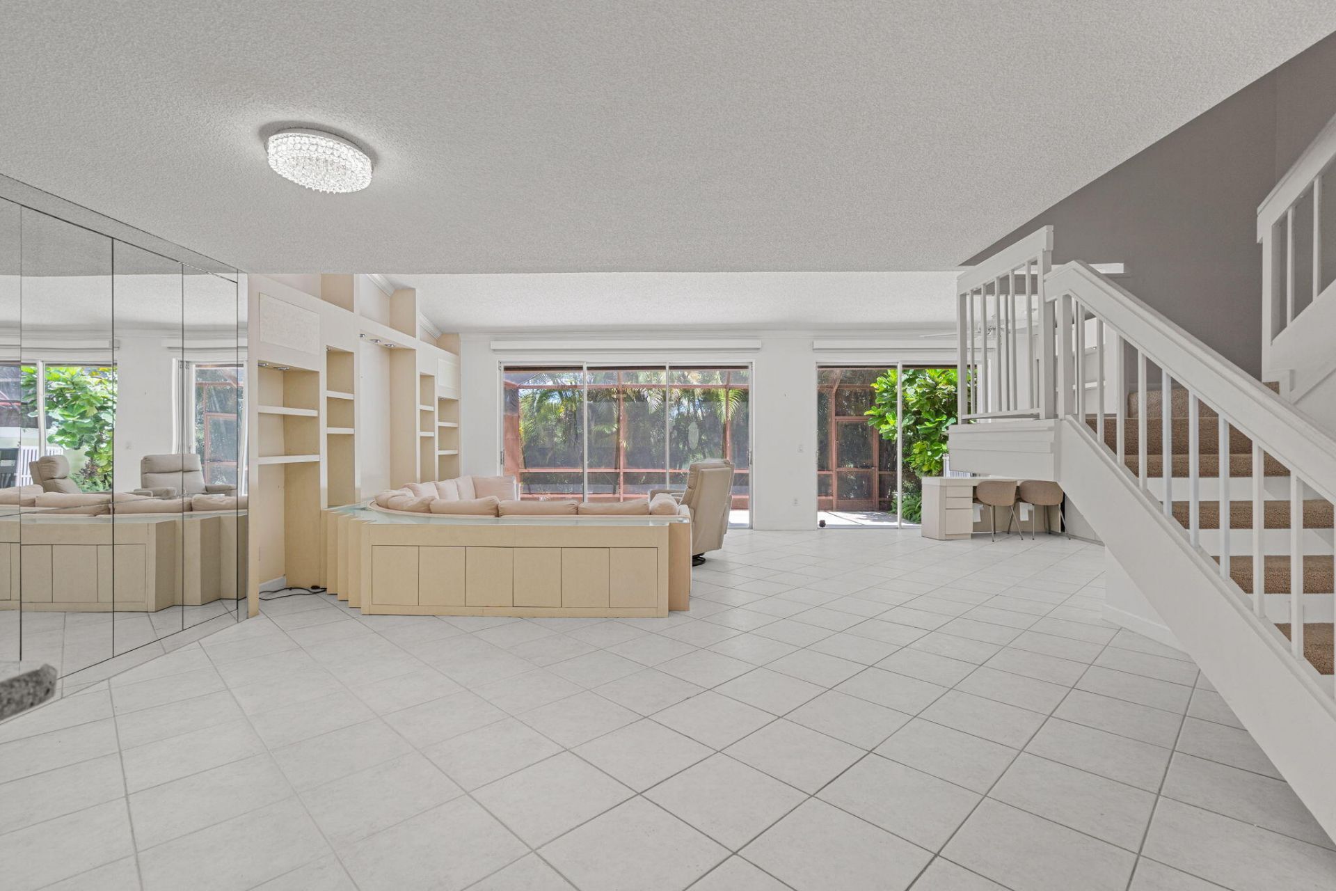 4825 NW 98th Place, Doral, FL 33178 Photo