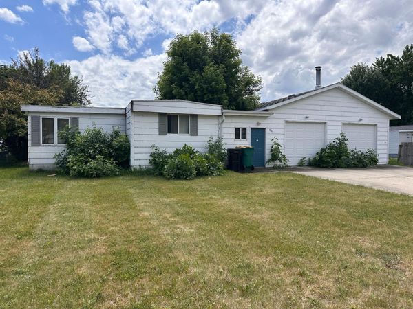 402 11th Avenue NW, West Fargo, ND 58078