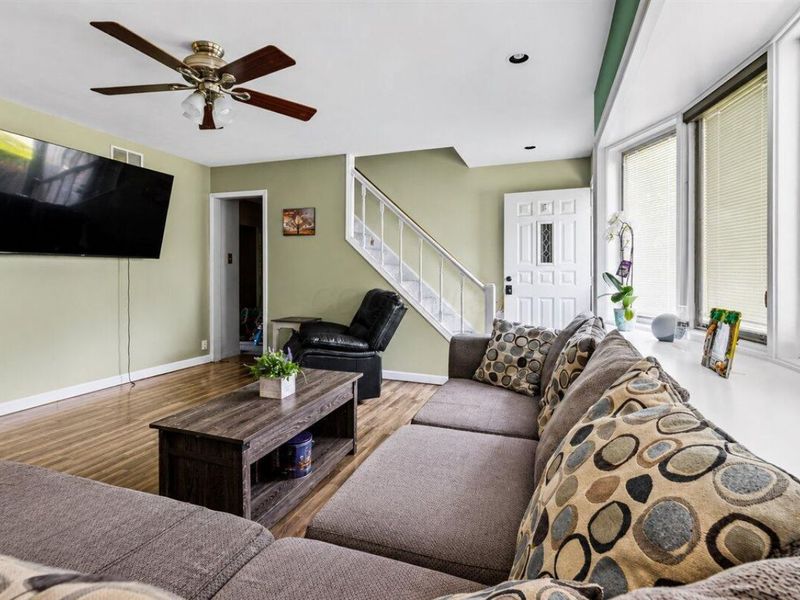 1567 Baxter Drive , Columbus, OH 43227 Photo 4