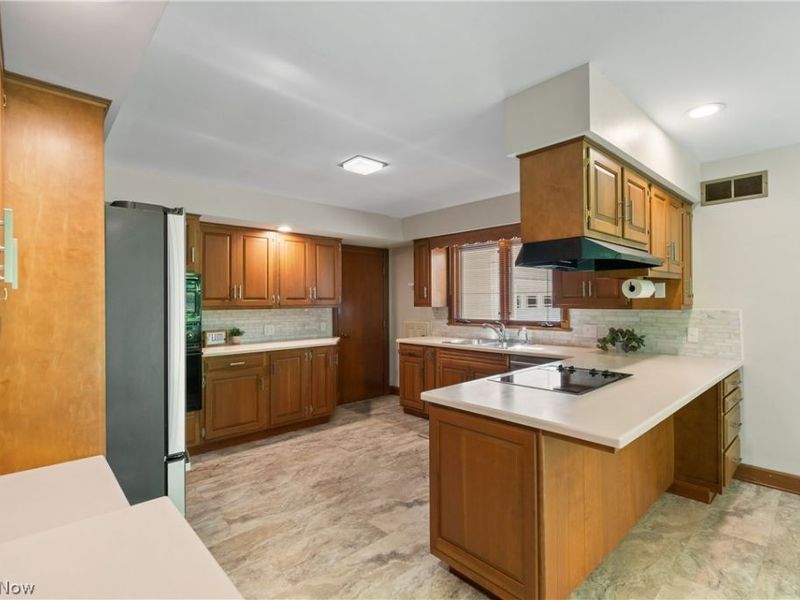 865 E Highland Avenue, Wooster, OH 44691 Photo 13