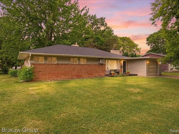 603 E Chelsea Circle, Davison, MI 48423