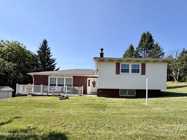 9 Snyder Road, Scott Twp, PA 18433