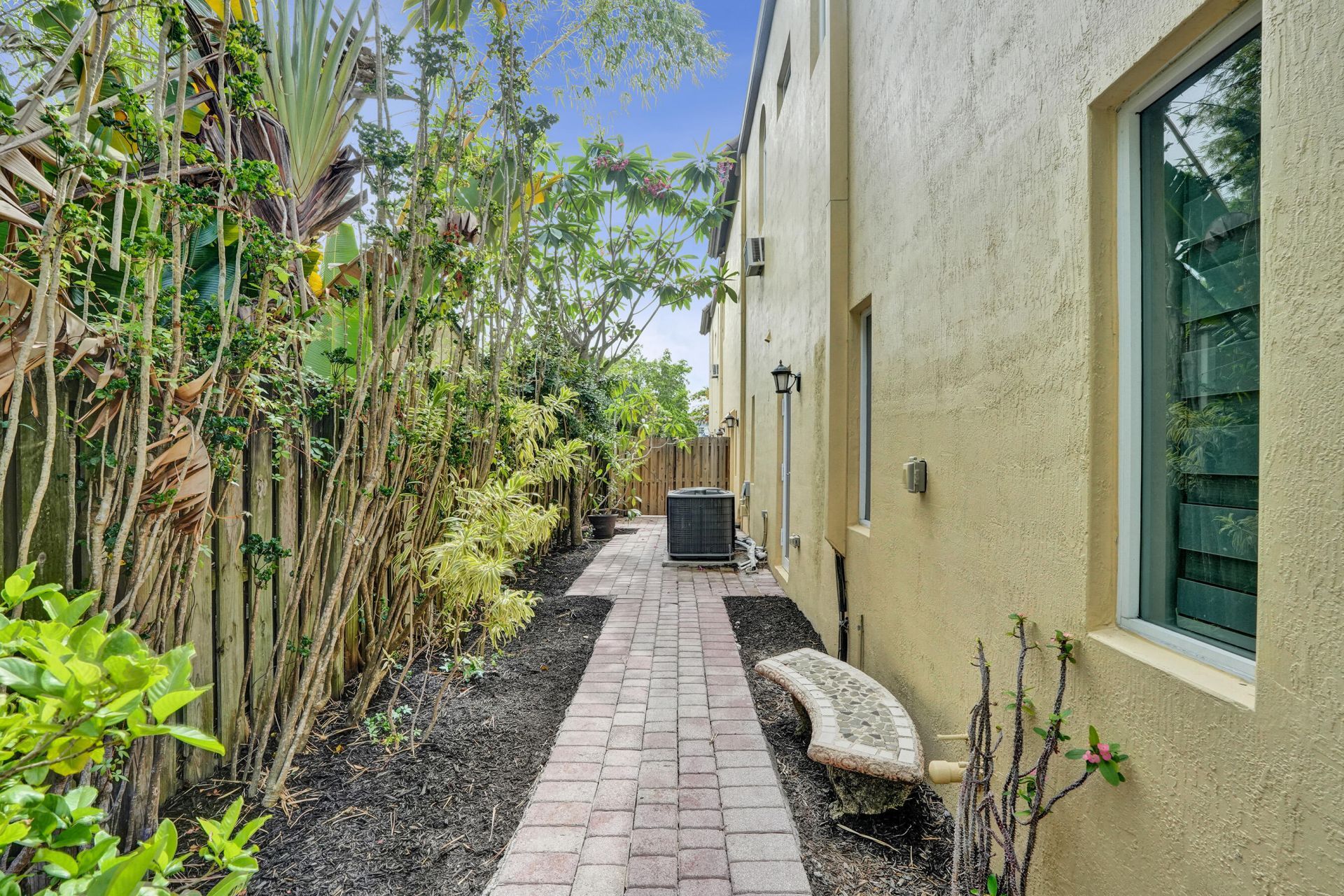 804 NE 7th Street, Fort Lauderdale, FL 33304 Photo