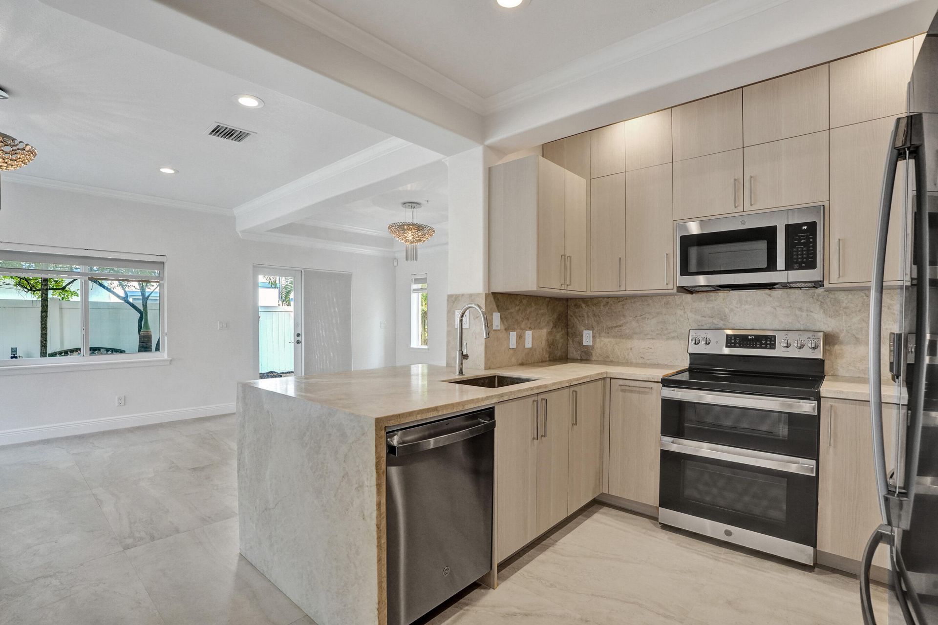 804 NE 7th Street, Fort Lauderdale, FL 33304 Photo