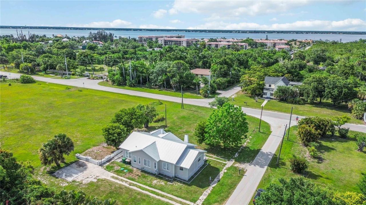815 Solona Loop , Punta Gorda, FL 33950 Photo