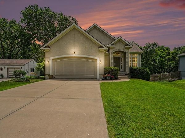 703 E 109th Street, Kansas City, MO 64131