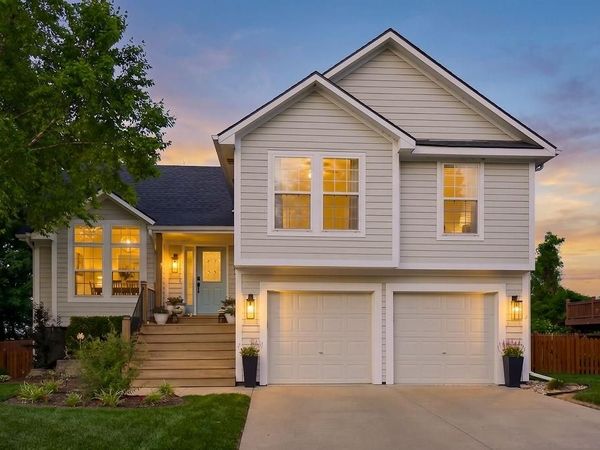 5903 Meadowsweet Lane, Shawnee, KS 66226