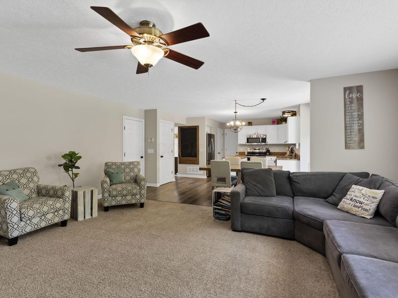 736 Penn Street, Pickerington, OH 43147 Photo 9