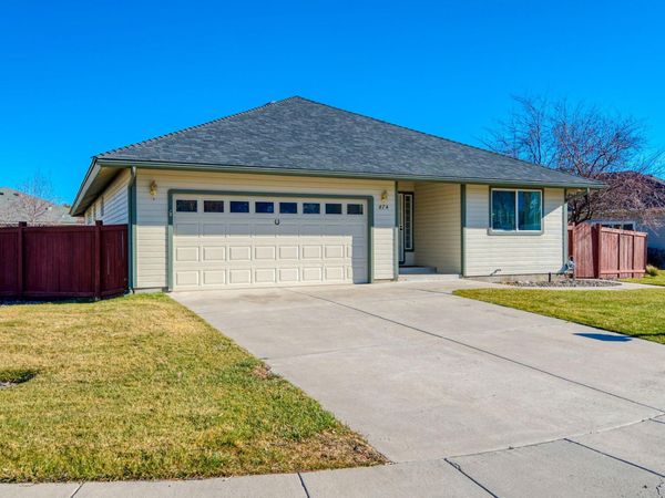 814 Mahogany Drive, Minden, NV 89423
