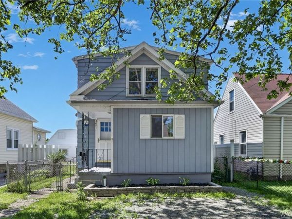 3041 Falls Street , Niagara Falls, NY 14303