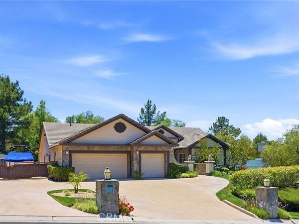 15330 Live Oak Springs Canyon, Canyon Country, CA 91387