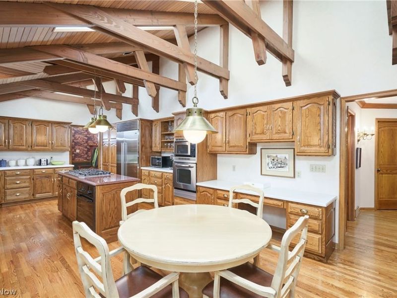 3807 Mapleleaf Hill, Bath, OH 44333 Photo 16