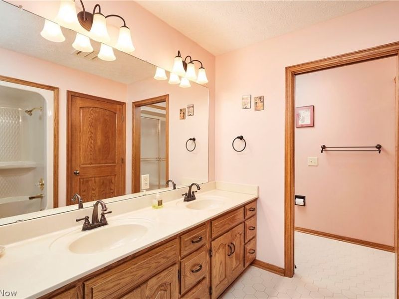 3807 Mapleleaf Hill, Bath, OH 44333 Photo 25