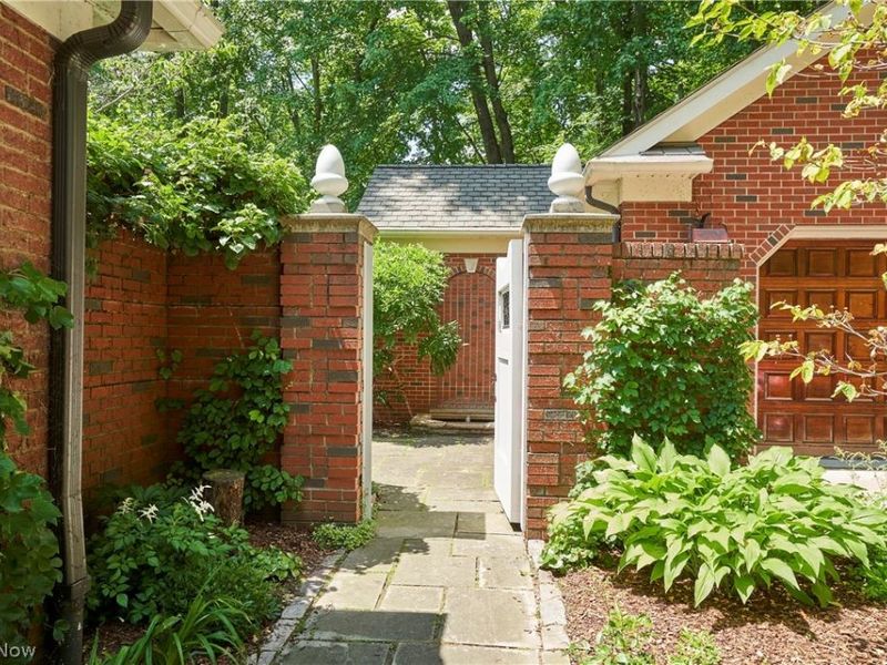 3807 Mapleleaf Hill, Bath, OH 44333 Photo 36