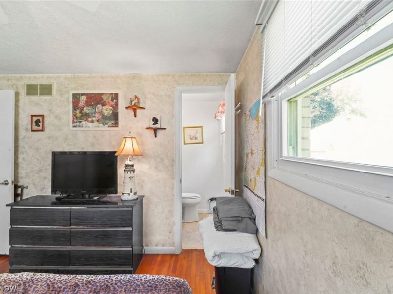 1005 Leslie Lane, Girard, OH 44420 Photo 15