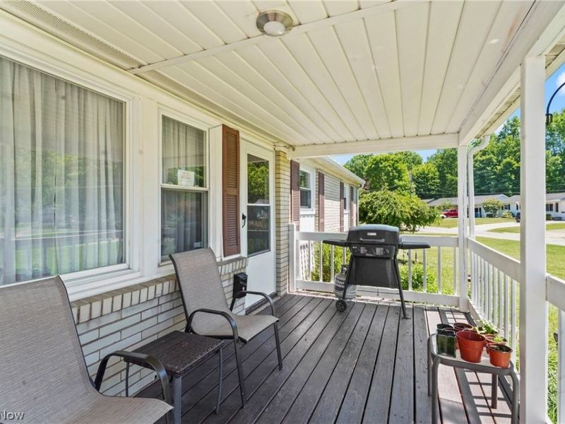 1005 Leslie Lane, Girard, OH 44420 Photo 3