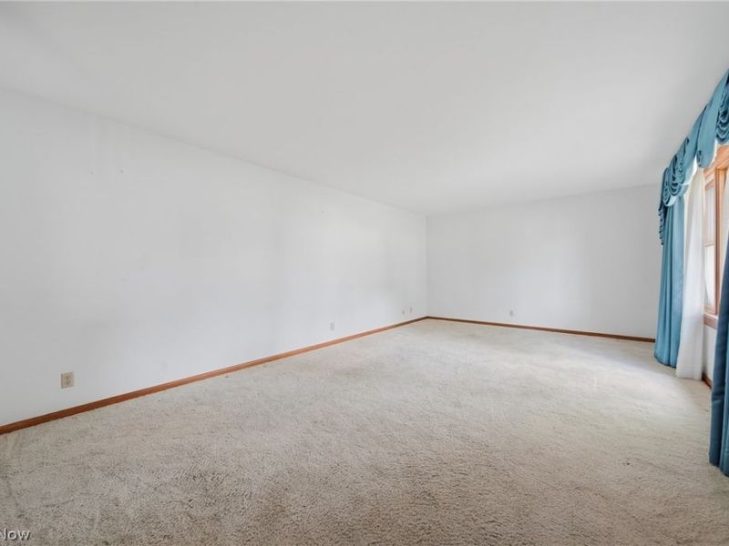 1430 Whitehall Drive, Suffield, OH 44260 Photo 14