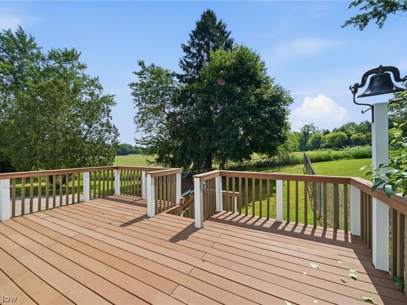 1430 Whitehall Drive, Suffield, OH 44260 Photo 6
