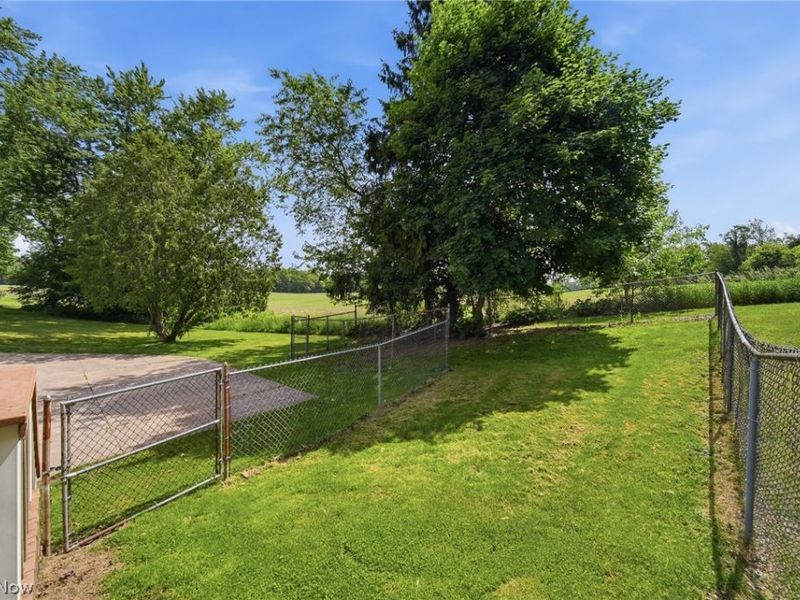 1430 Whitehall Drive, Suffield, OH 44260 Photo 8