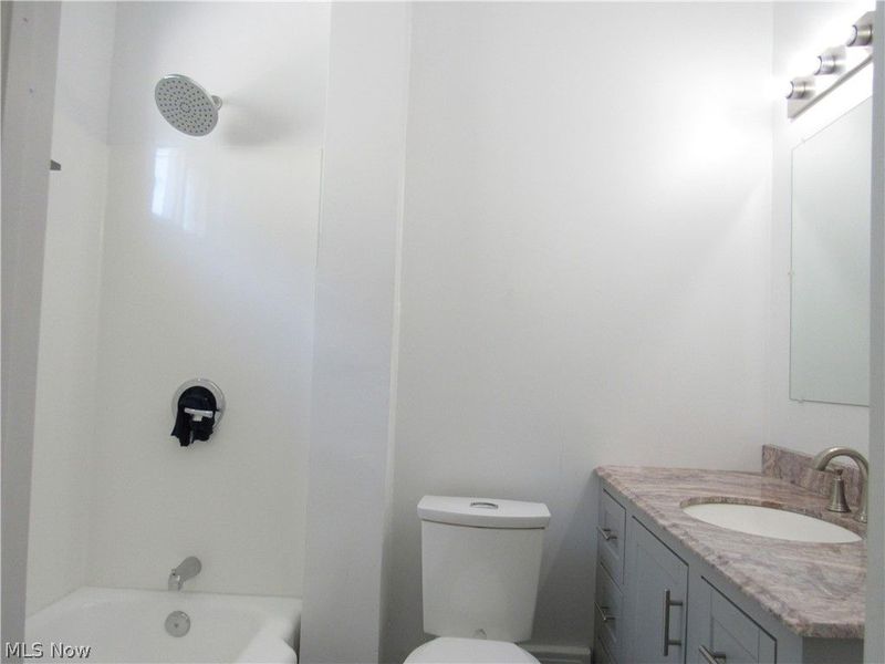2827 E 117th Street, Cleveland, OH 44120 Photo 10