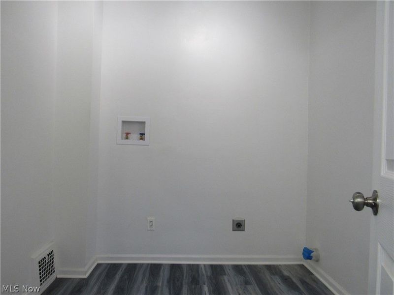 2827 E 117th Street, Cleveland, OH 44120 Photo 14