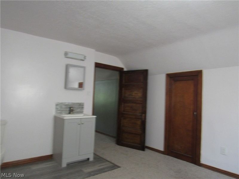 2827 E 117th Street, Cleveland, OH 44120 Photo 23