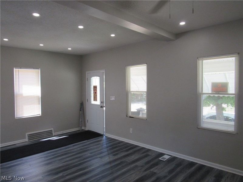 2827 E 117th Street, Cleveland, OH 44120 Photo 5
