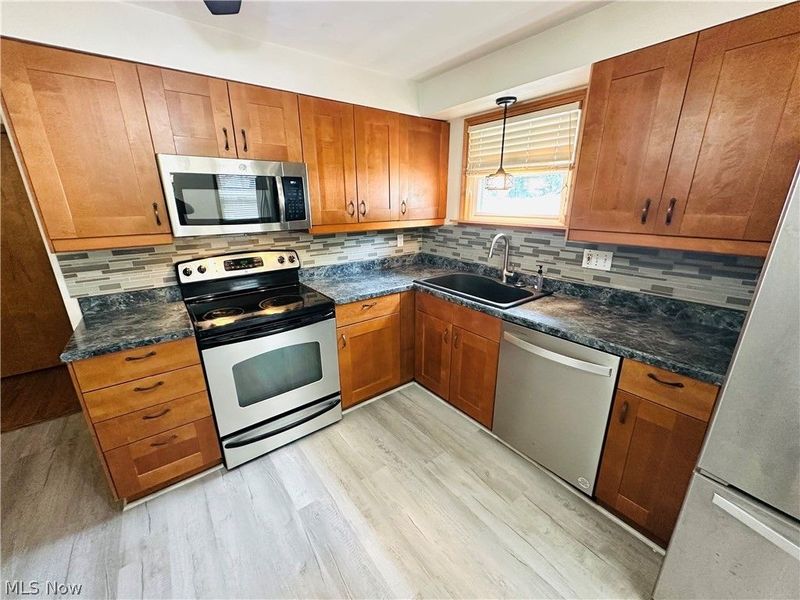60 S Cleveland Avenue, Niles, OH 44446 Photo 6