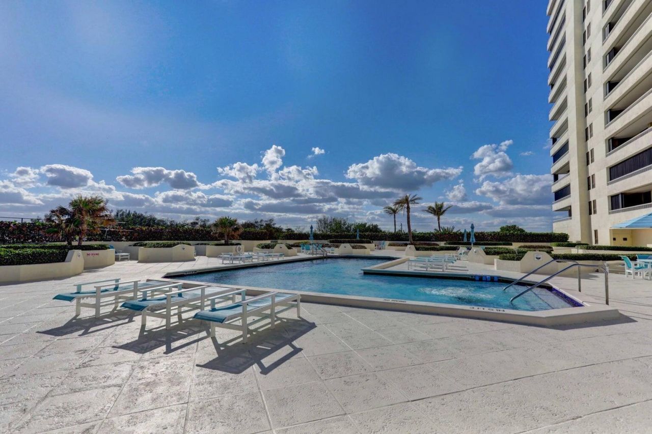 5280 N Ocean Drive, Unit 12f, Riviera Beach, FL 33404 Photo