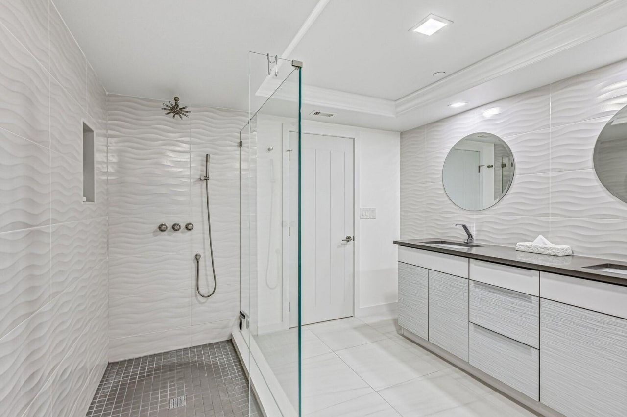 5280 N Ocean Drive, Unit 12f, Riviera Beach, FL 33404 Photo