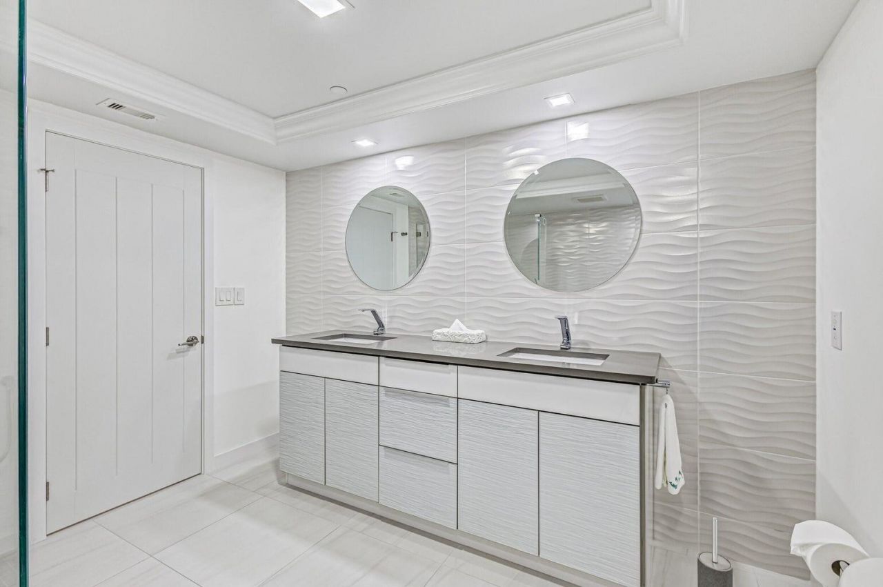 5280 N Ocean Drive, Unit 12f, Riviera Beach, FL 33404 Photo