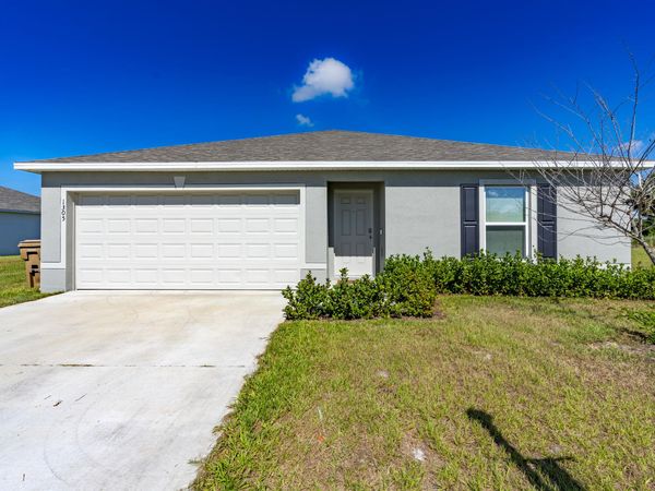 1305 NW 7th Avenue, Okeechobee, FL 34972