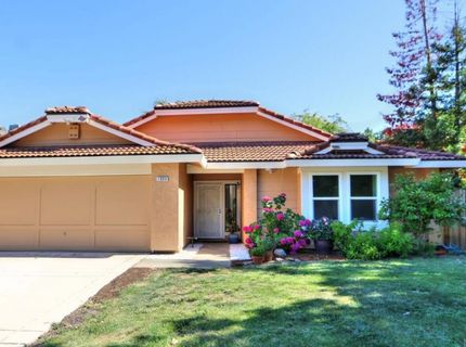 1908 Pebblewood Dr, Sacramento, CA 95833 Photo